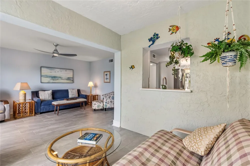 1 WINDRUSH BOULEVARD #63 Indian Rocks Beach, FL 33785
