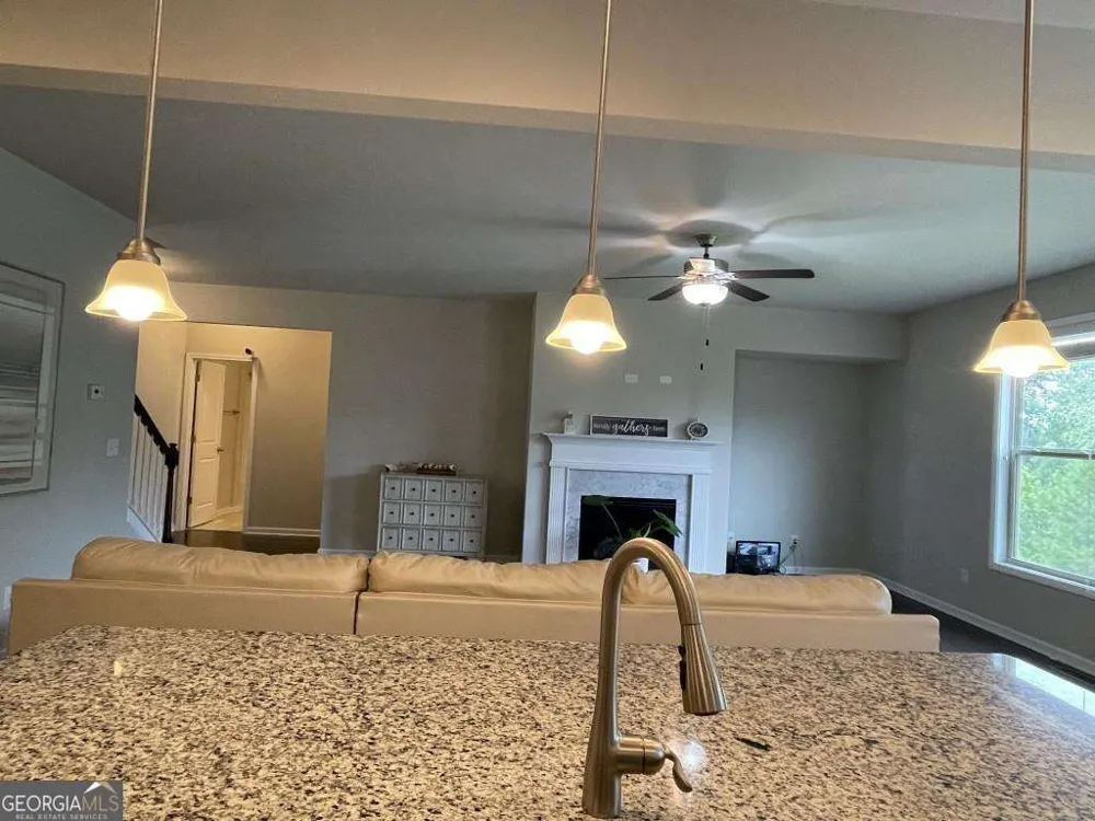 2415 Matlin WAY Buford, GA 30519