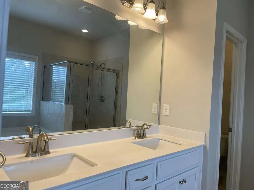 2415 Matlin WAY Buford, GA 30519