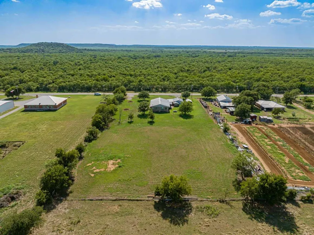 10256 FM 1852 Breckenridge, TX 76424