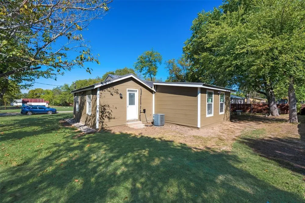 314 Avenue D Point, TX 75472