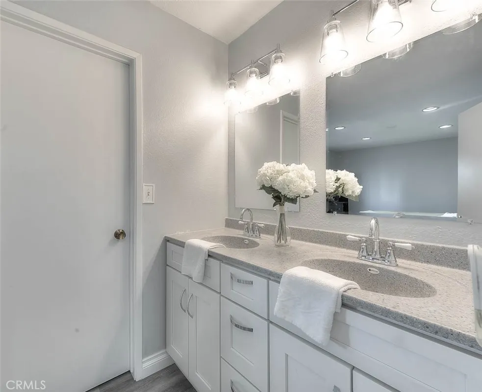 11209 Lambert Stanton, CA 90680