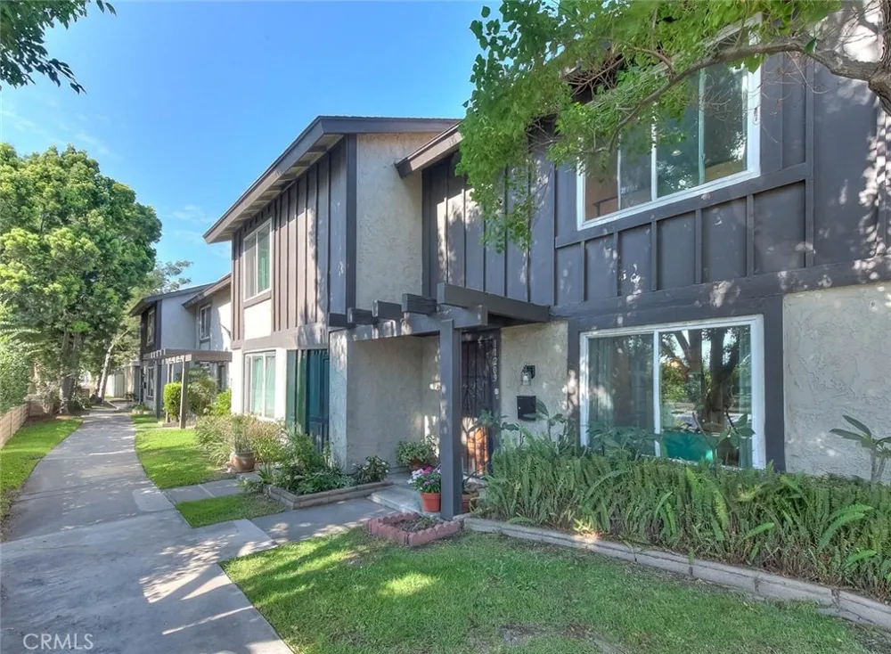 11209 Lambert Stanton, CA 90680