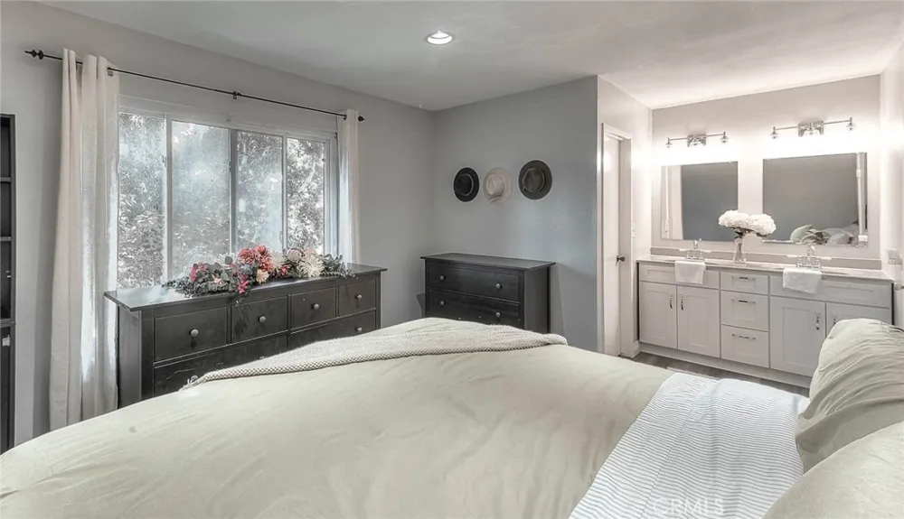11209 Lambert Stanton, CA 90680