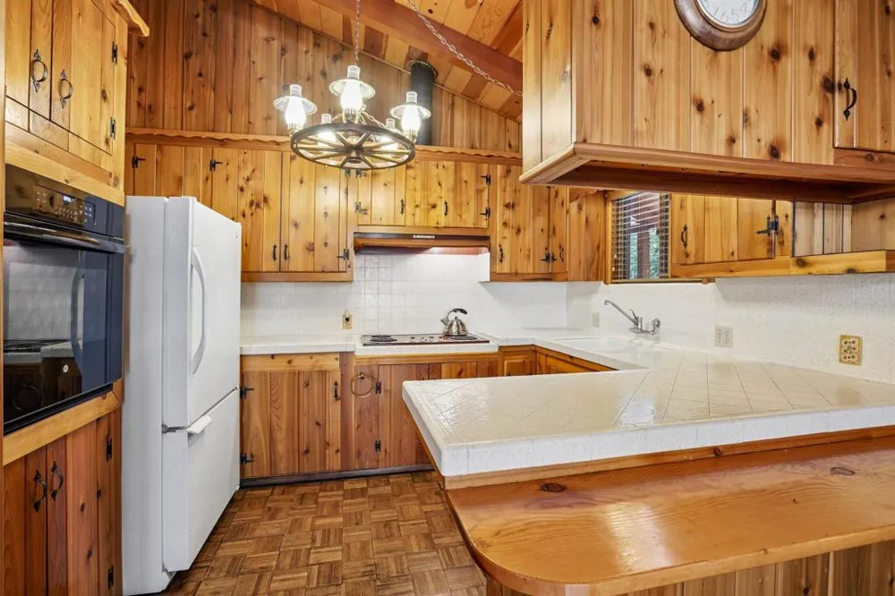 25425 Skyline Way Idyllwild, CA 92549