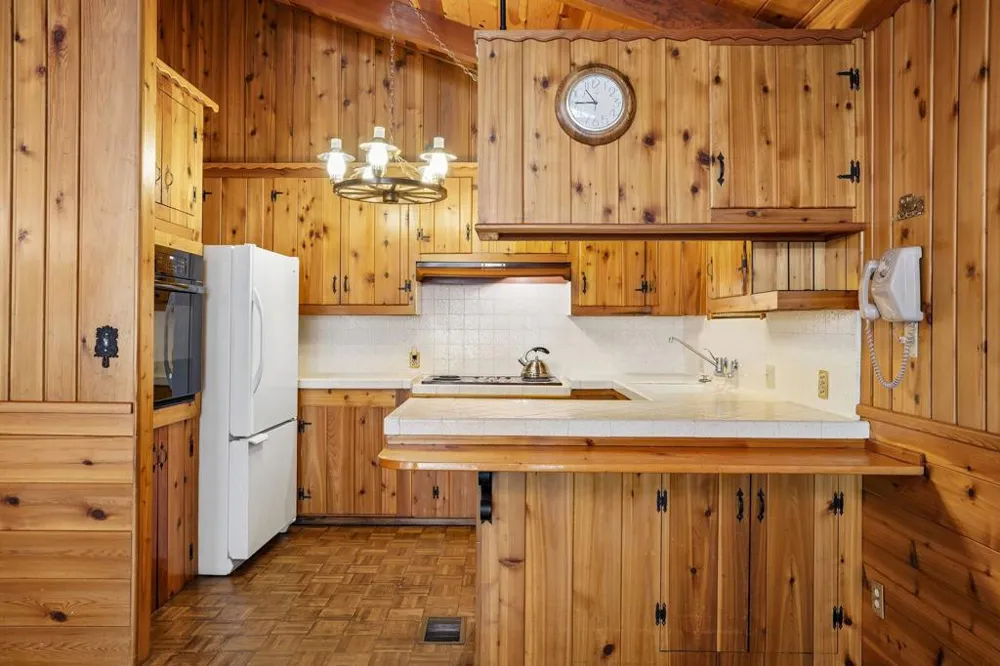 25425 Skyline Way Idyllwild, CA 92549