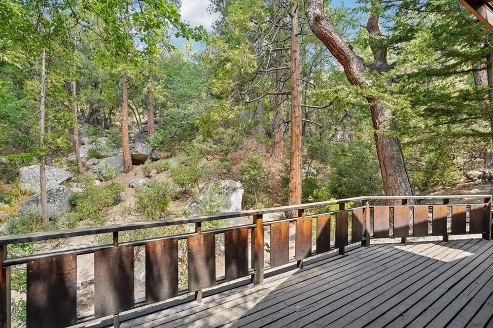 25425 Skyline Way Idyllwild, CA 92549