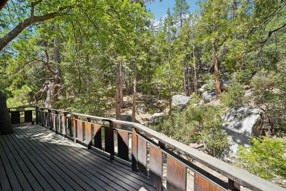 25425 Skyline Way Idyllwild, CA 92549