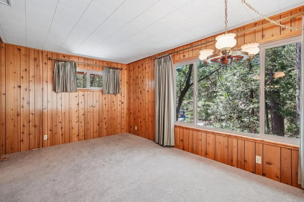 25425 Skyline Way Idyllwild, CA 92549
