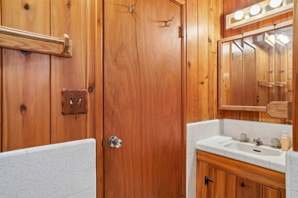 25425 Skyline Way Idyllwild, CA 92549