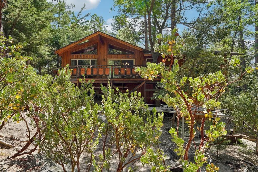 25425 Skyline Way Idyllwild, CA 92549