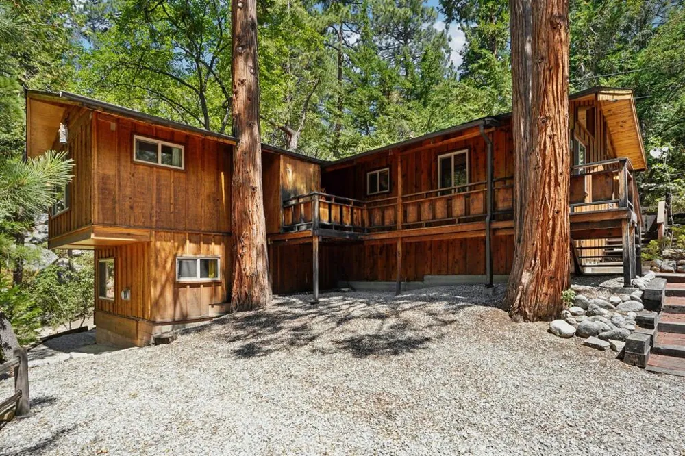 25425 Skyline Way Idyllwild, CA 92549