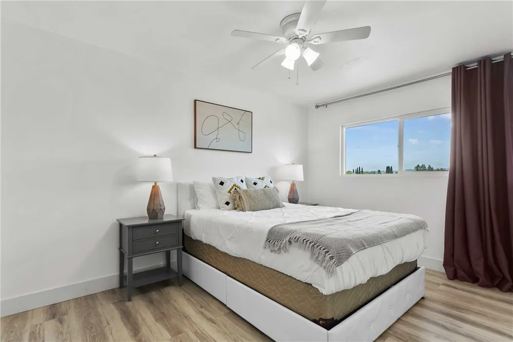 24282 Sunnybrook Circle Lake Forest, CA 92630