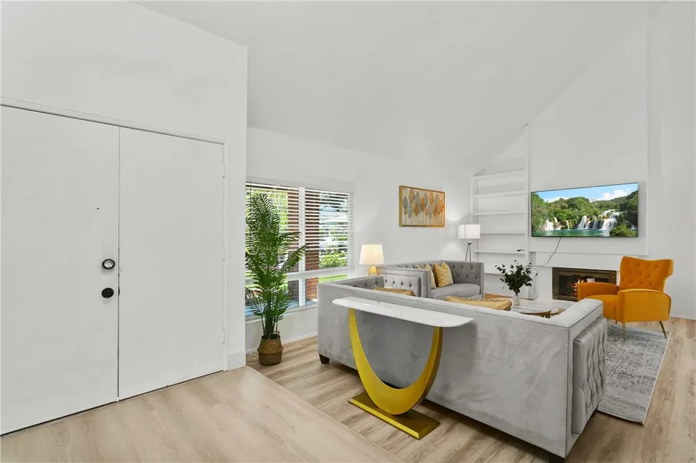 24282 Sunnybrook Circle Lake Forest, CA 92630