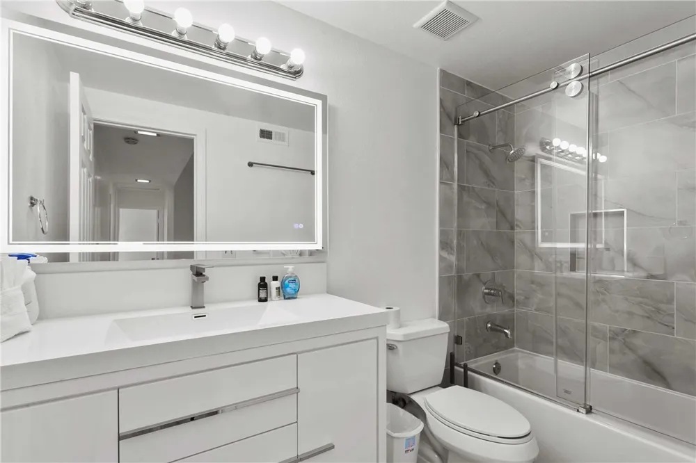 24282 Sunnybrook Circle Lake Forest, CA 92630