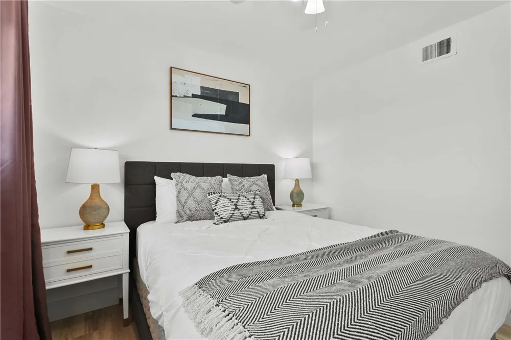 24282 Sunnybrook Circle Lake Forest, CA 92630