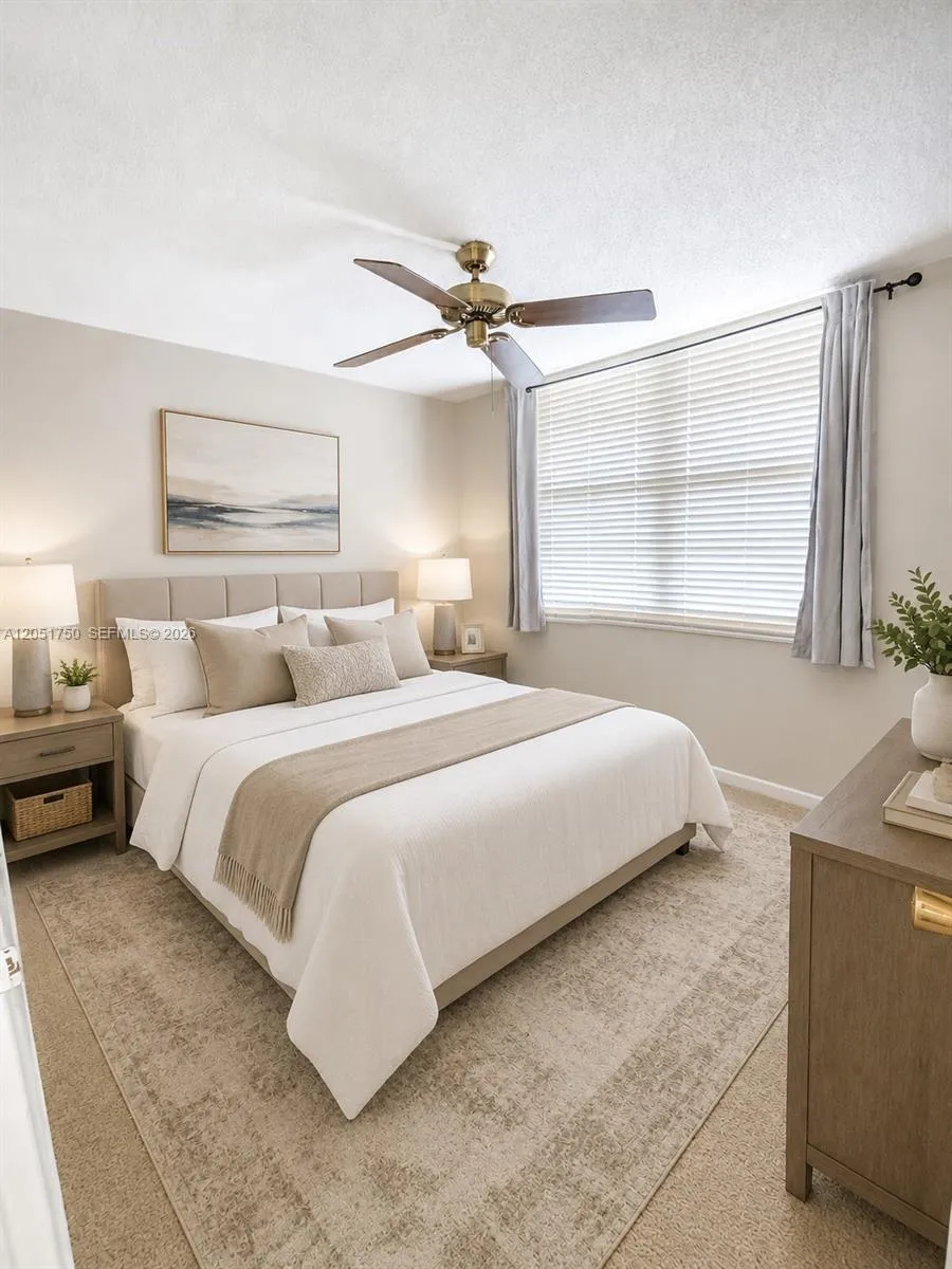 250 Jacaranda Dr #302 Plantation, FL 33324