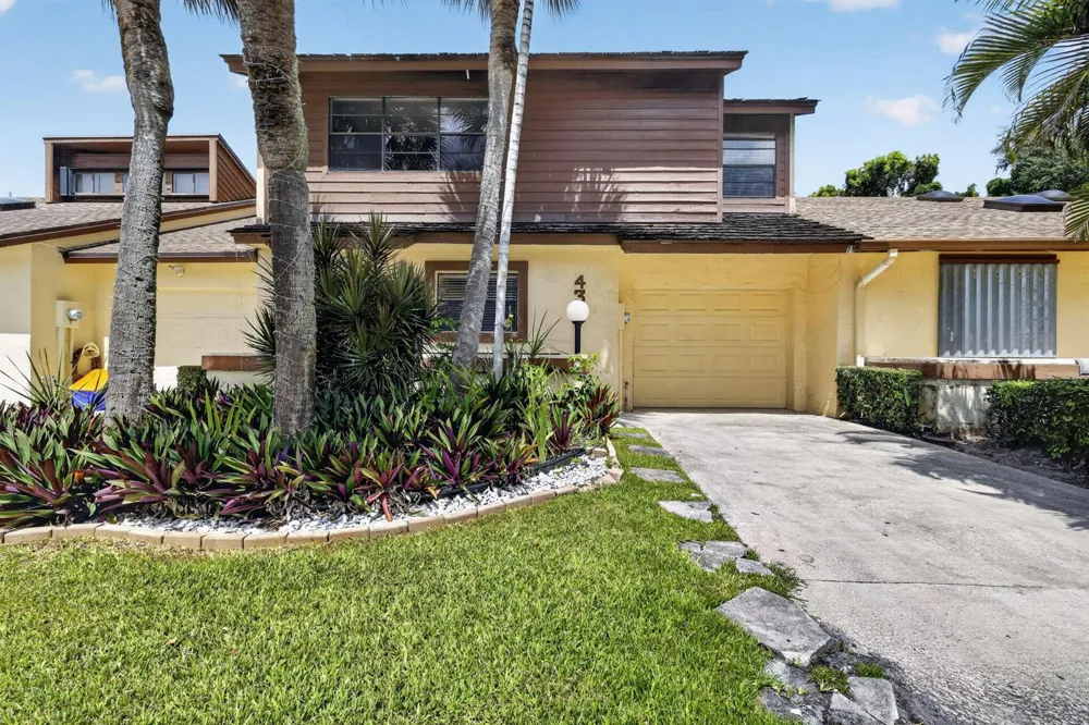 4397 Rende Lane Lake Worth, FL 33461