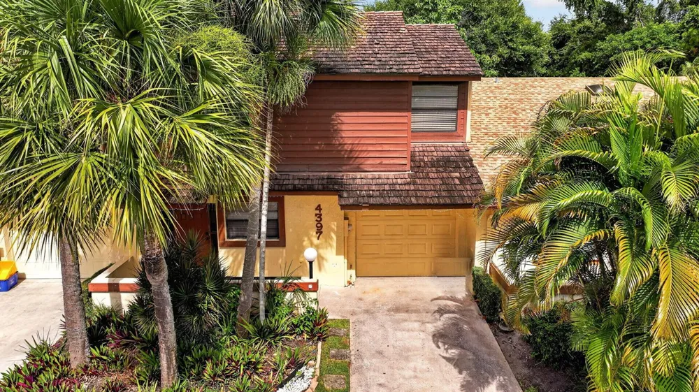 4397 Rende Lane Lake Worth, FL 33461