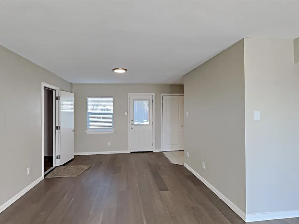 2877 Joanna Drive Farmers Branch, TX 75234