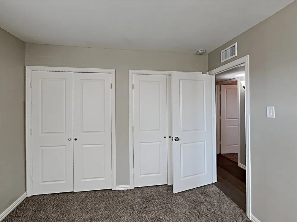 2877 Joanna Drive Farmers Branch, TX 75234