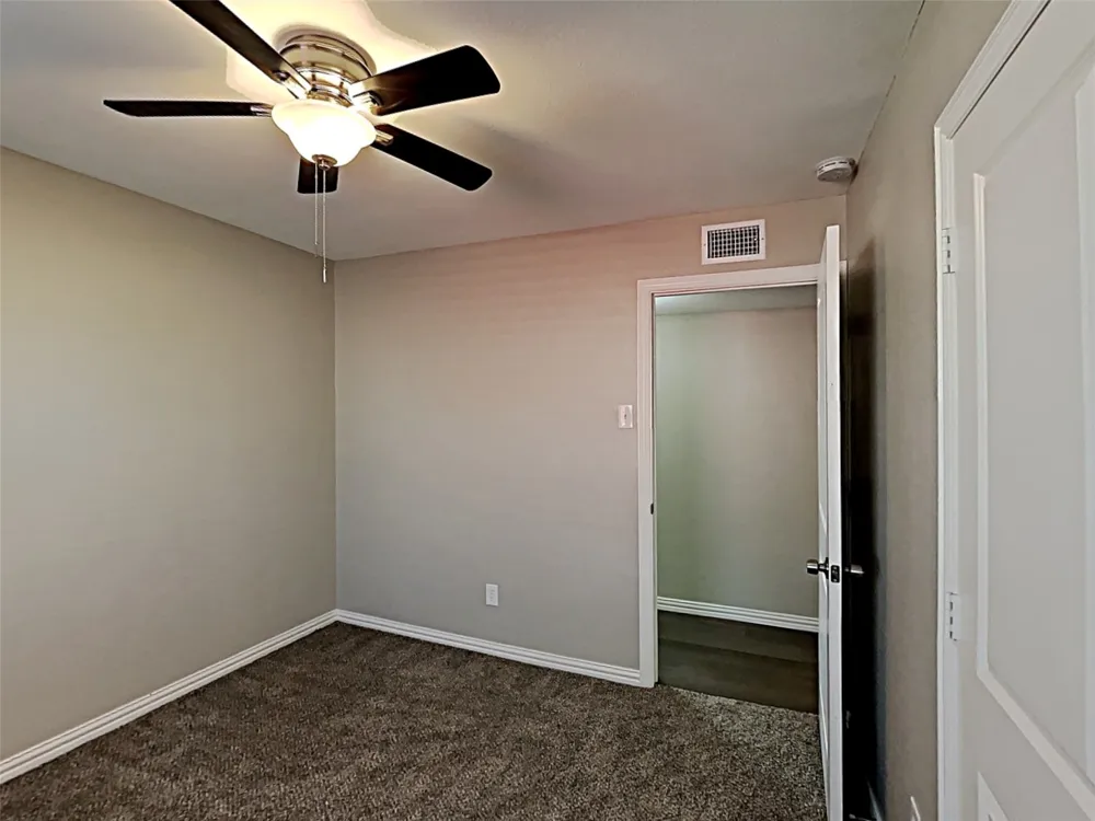 2877 Joanna Drive Farmers Branch, TX 75234