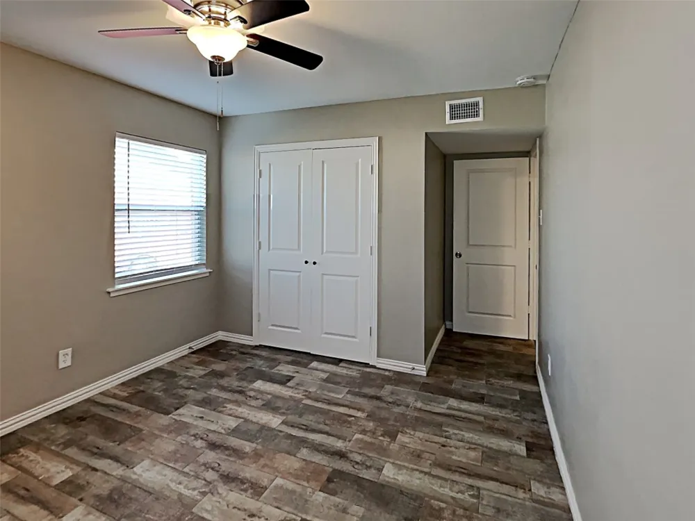 2877 Joanna Drive Farmers Branch, TX 75234