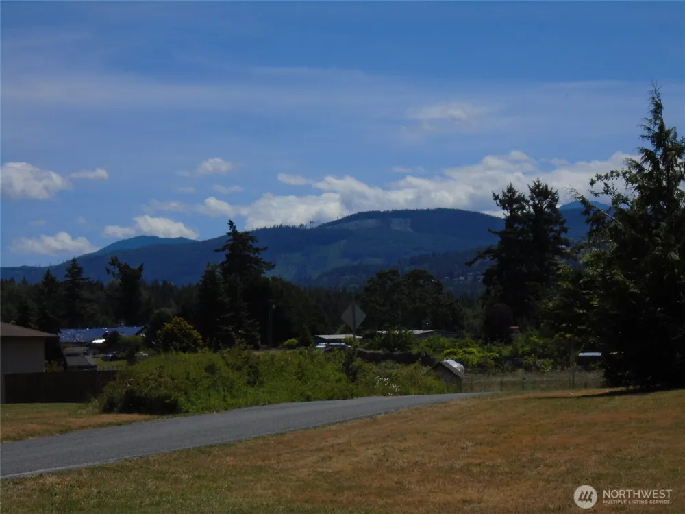 145 Emerald Drive Sequim, WA 98382