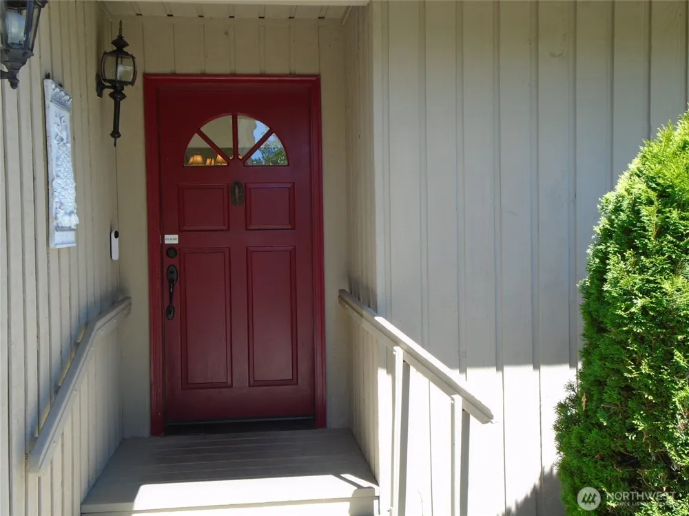 145 Emerald Drive Sequim, WA 98382