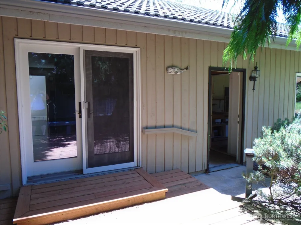 145 Emerald Drive Sequim, WA 98382