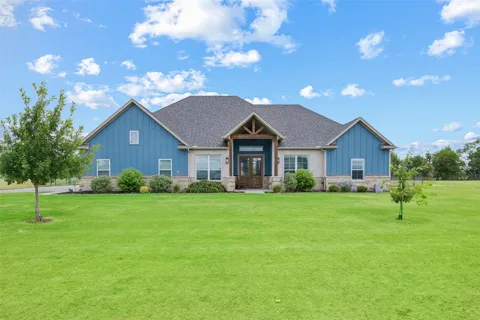 140 Clayton Crossing