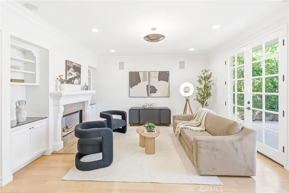 29572 Michelis Laguna Niguel, CA 92677