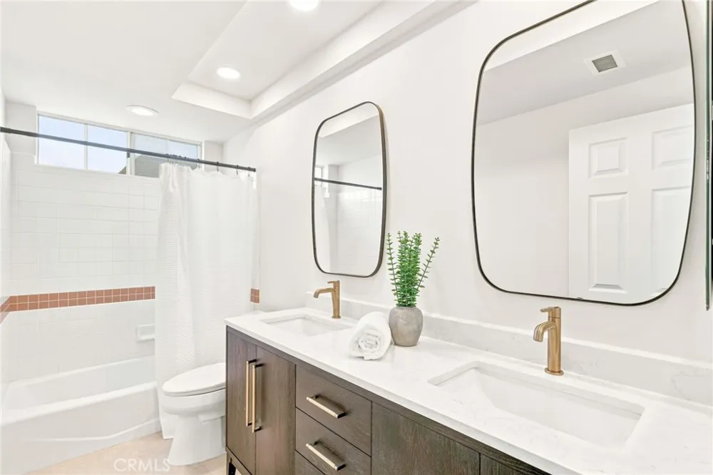 29572 Michelis Laguna Niguel, CA 92677