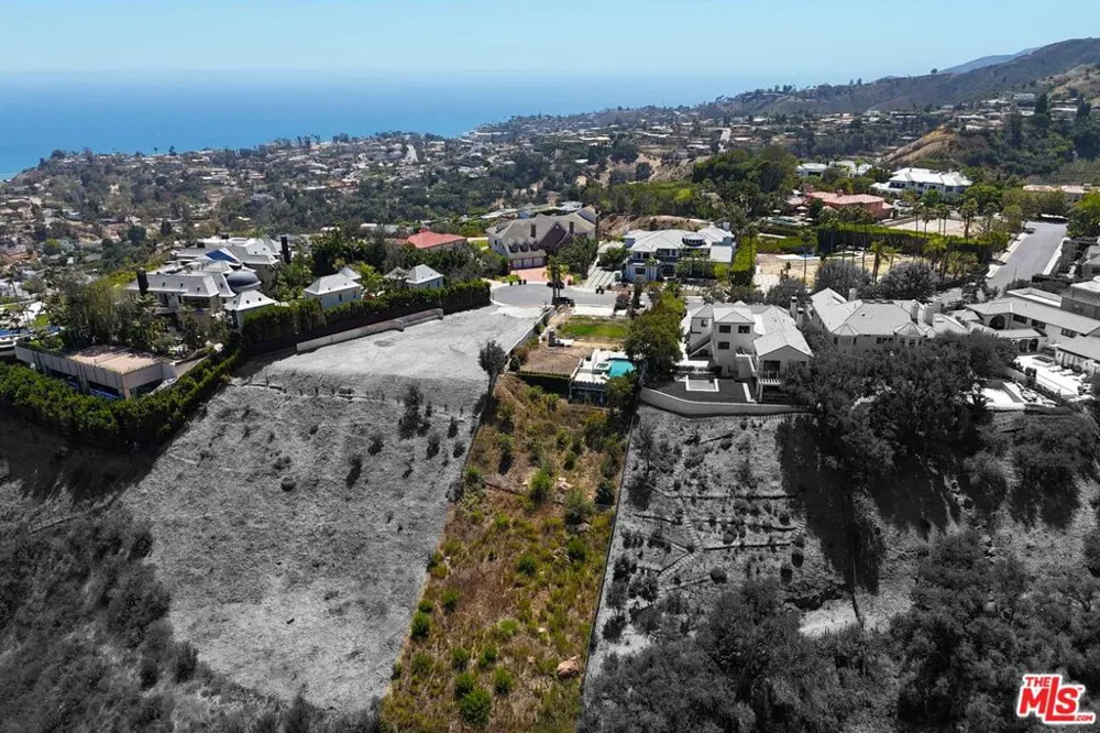 1467 Via Cresta Los Angeles, CA 90272