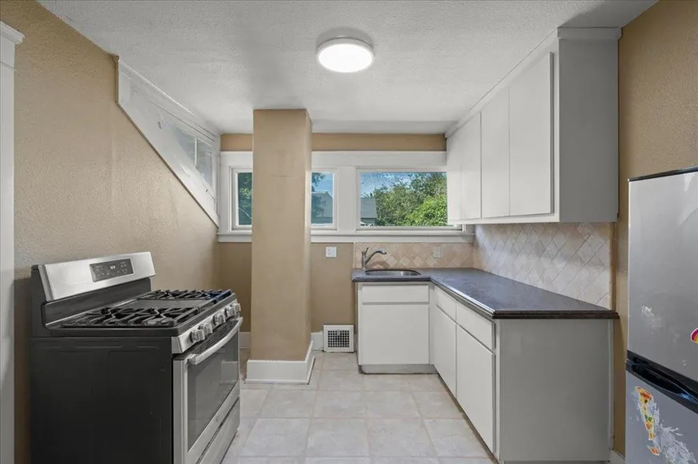 111 5th Street Gilroy, CA 95020