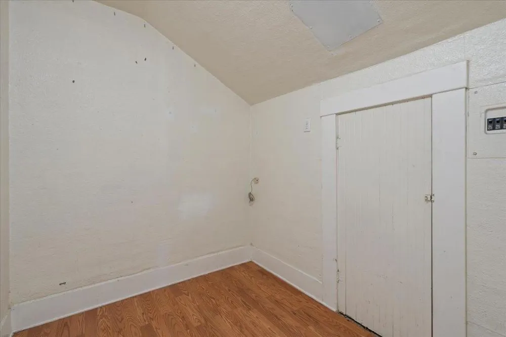 111 5th Street Gilroy, CA 95020