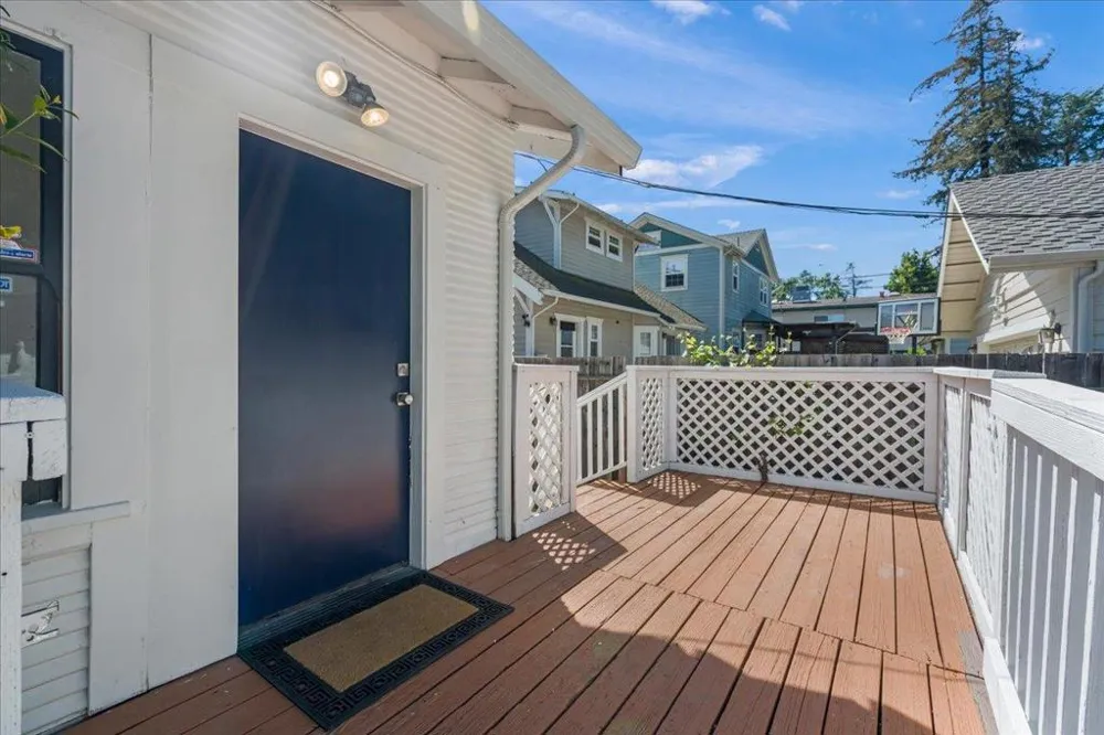 111 5th Street Gilroy, CA 95020