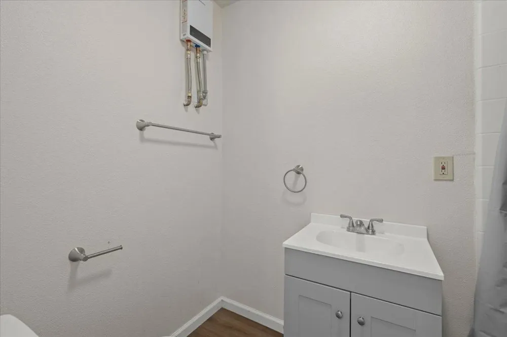 111 5th Street Gilroy, CA 95020