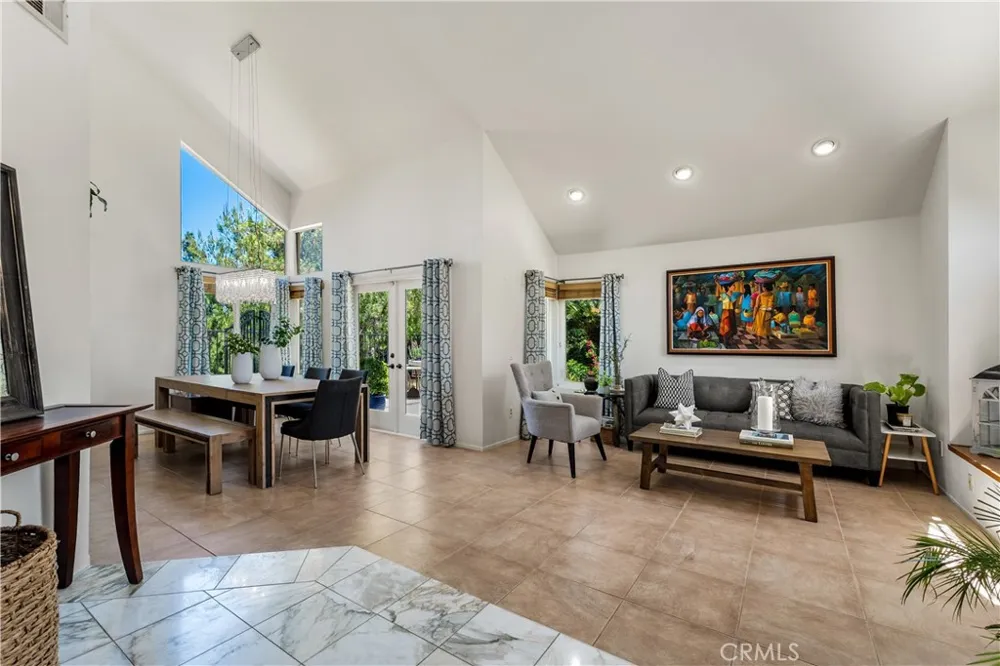 5185 E Fairfield Anaheim Hills, CA 92807