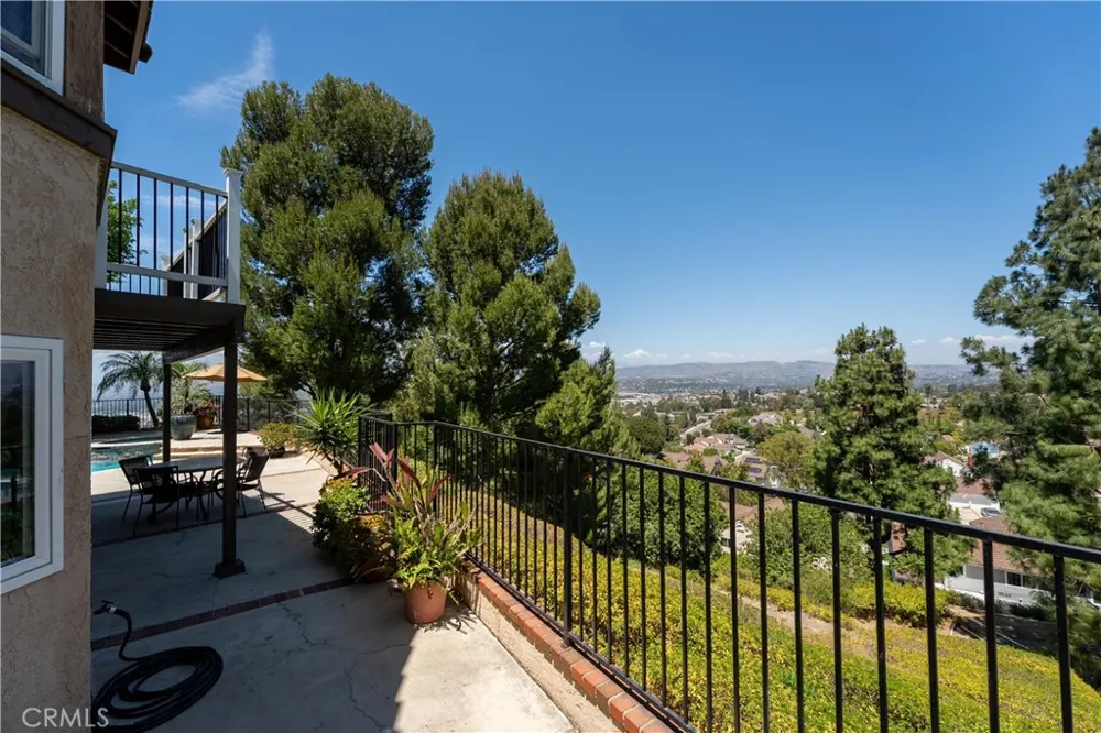 5185 E Fairfield Anaheim Hills, CA 92807