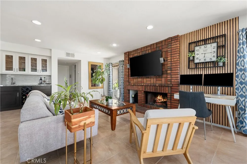 5185 E Fairfield Anaheim Hills, CA 92807