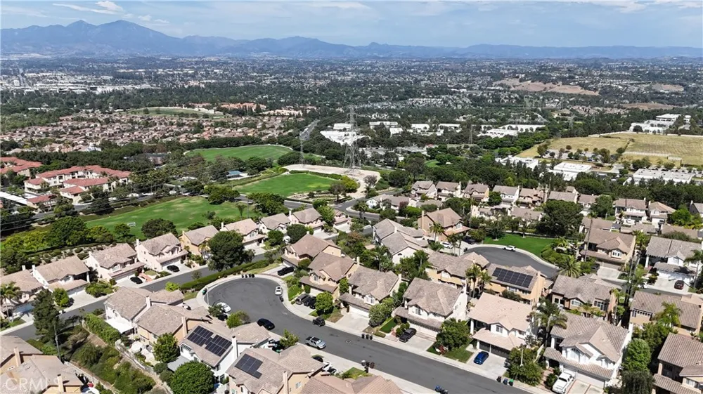6 Saddleridge Aliso Viejo, CA 92656