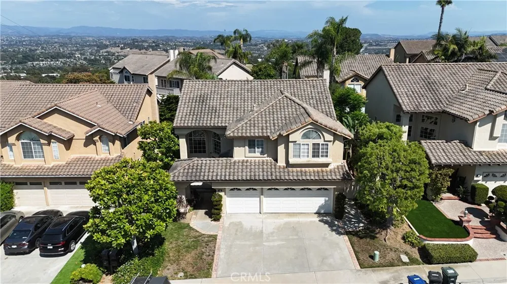6 Saddleridge Aliso Viejo, CA 92656