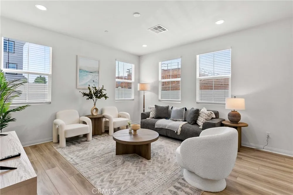 4397 Cadence Way Oceanside, CA 92057