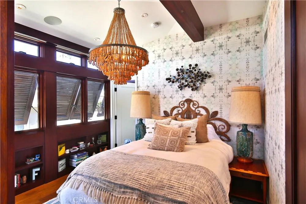 3124 The Strand Hermosa Beach, CA 90254