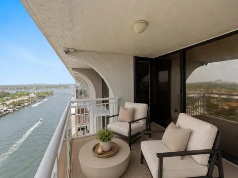 1600 S Ocean Dr #18B