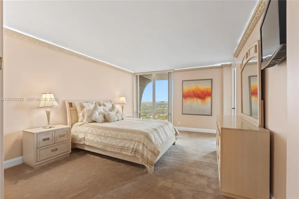 1600 S Ocean Dr #18B Hollywood, FL 33019