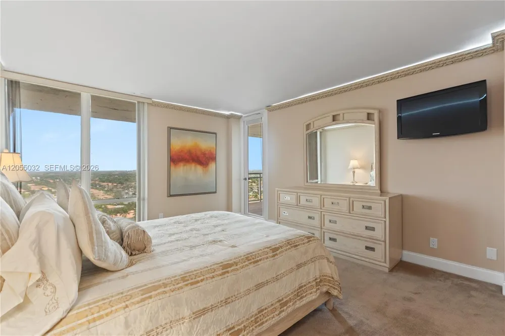 1600 S Ocean Dr #18B Hollywood, FL 33019