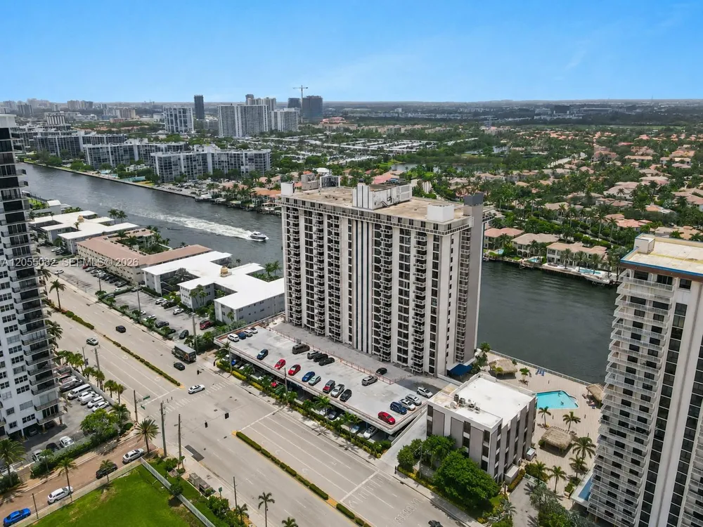 1600 S Ocean Dr #18B Hollywood, FL 33019
