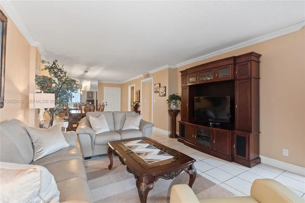 1600 S Ocean Dr #18B Hollywood, FL 33019